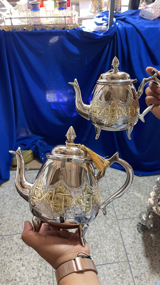 براد مغربي أصيل - نحاس خالص ومزخرف يدوياً